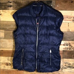 Woman’s post card down vest
